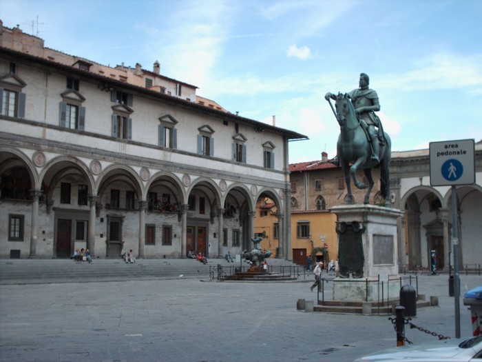  La piazza della SS. Annunziata 