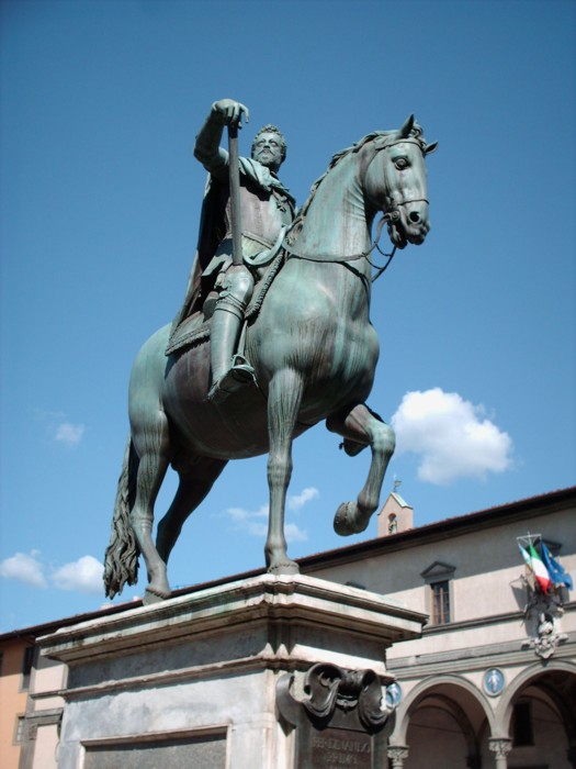  La statua di Ferdinando 1� 